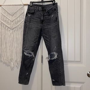 American Eagle Women’s Mom Jeans